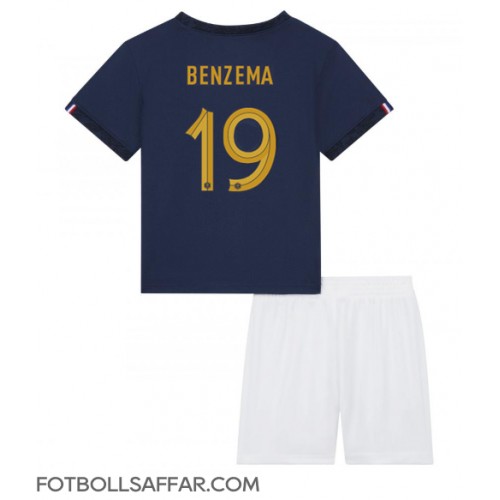 Frankrike Karim Benzema #19 Hemmadräkt Barn VM 2022 Kortärmad (+ Korta byxor)